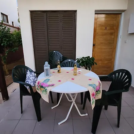 Serena Vacation Pomos