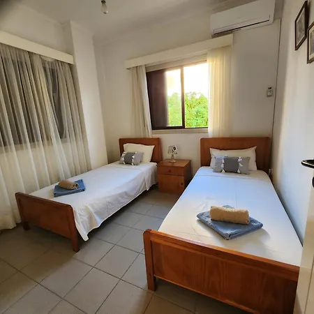 Serena Vacation Pomos