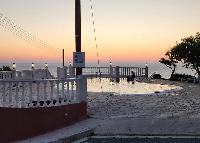 Serena Vacation * Pomos